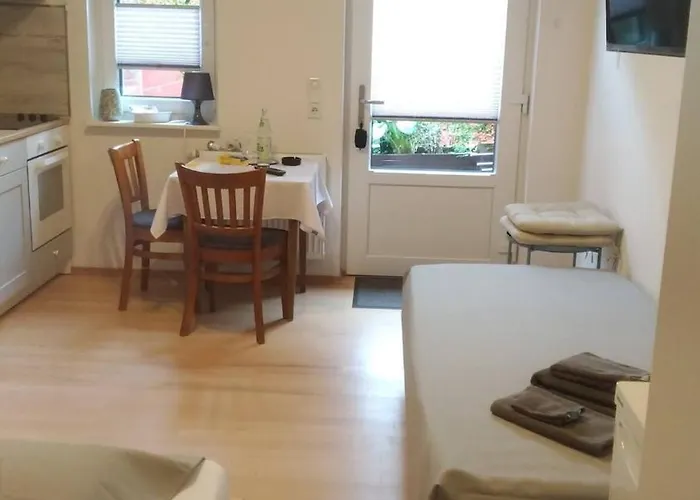 Hempen Fied Gaestehaus - Kleines Ferienapartment 01 Apartamento *